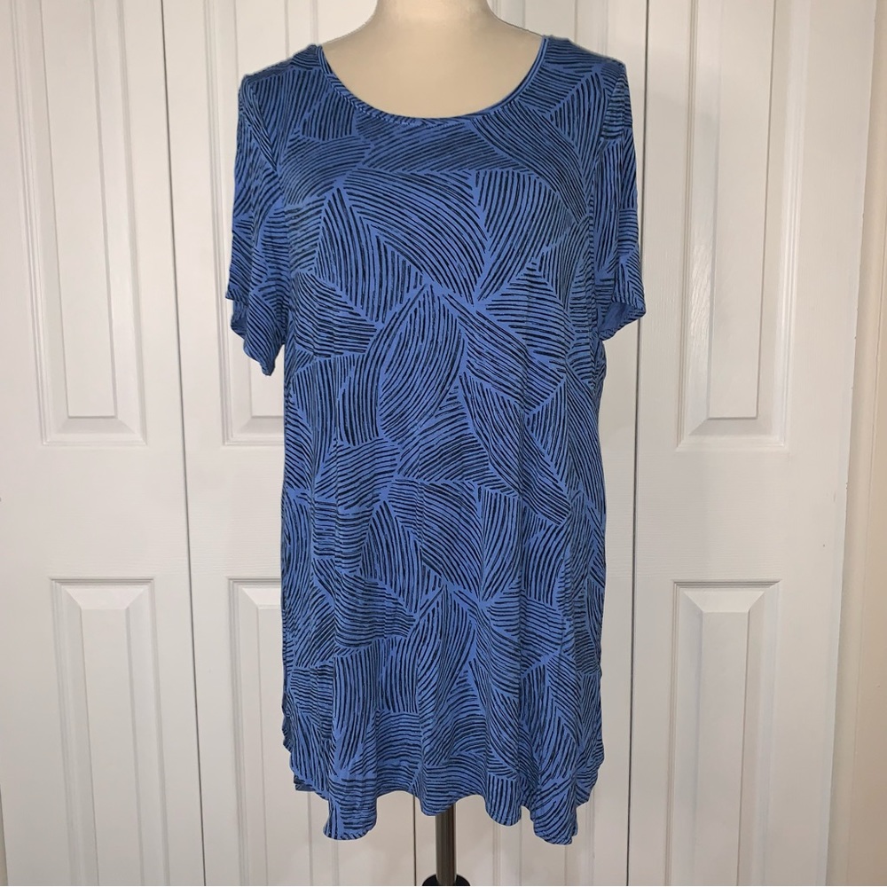 Apt 9 XL blue&black pattern long waist short sleeve top